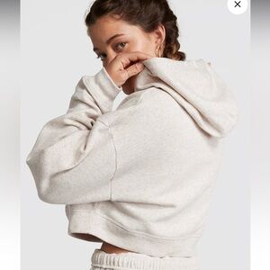 Victoria’s Secret PINK Everyday Fleece Cropped Hoodie